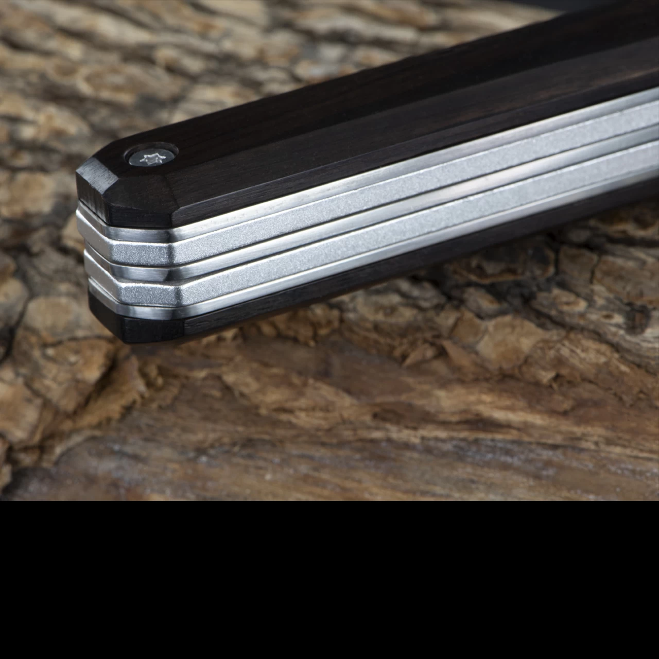 Akinod 12H34 Magnetic Cutlery Set Ebony 5 Akinod 12H34 Magnetic Cutlery Set Ebony - Image 3