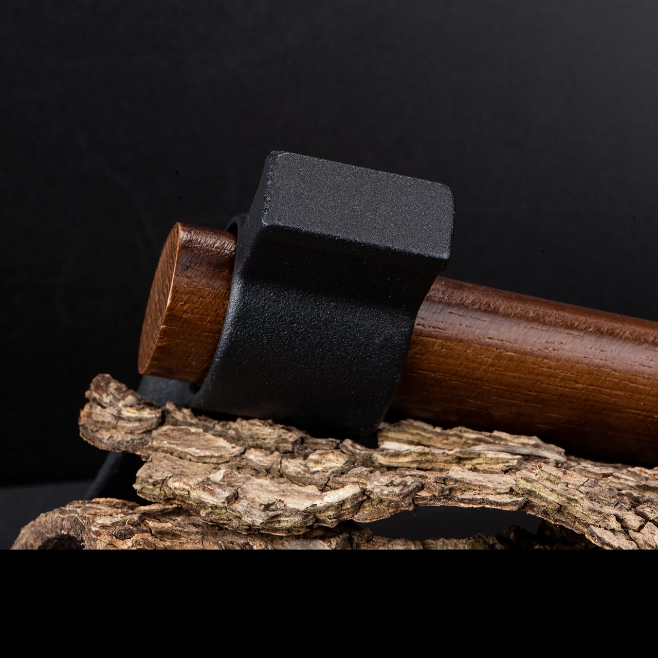 Barebones Woodsman Field Hatchet 5 Barebones Woodsman Field Hatchet - Image 3