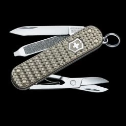 Victorinox Classic Precious Alox 27 Victorinox Classic Precious Alox -Outdoor Survival Gear BMC 062214011Gdet2 40617.1648227153.1280.1280 22363.1648227475