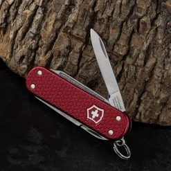 Victorinox Classic Precious Alox 22 Victorinox Classic Precious Alox -Outdoor Survival Gear BMC 06221401G.4 37687.1648563199