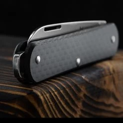 Fox Vulpis 1 Carbon Fibre Penknife -Outdoor Survival Gear FOX FX VP130CFdet2 02481.1686577598