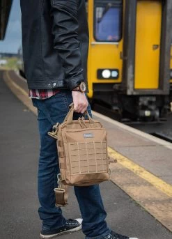 Magforce Cougar Portfolio 500D Bag -Outdoor Survival Gear MF A0341 Toutdoor3 03074.1689855670.1280.1280 53135.1689945601