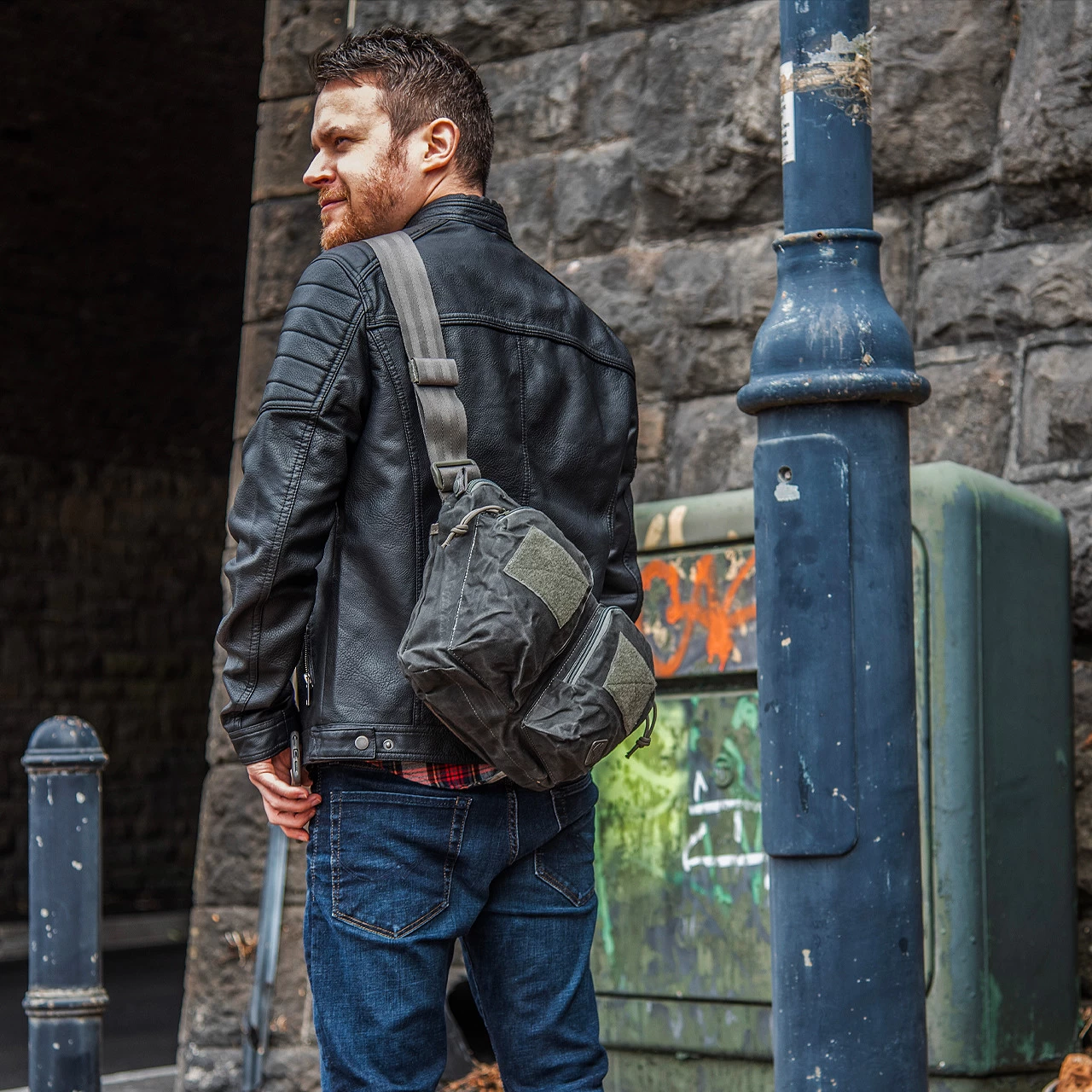 Magforce Aries Cross Body Waxed Canvas Bag 16 Magforce Aries Cross Body Waxed Canvas Bag - Image 14