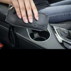 Trayvax Leather Wristlet