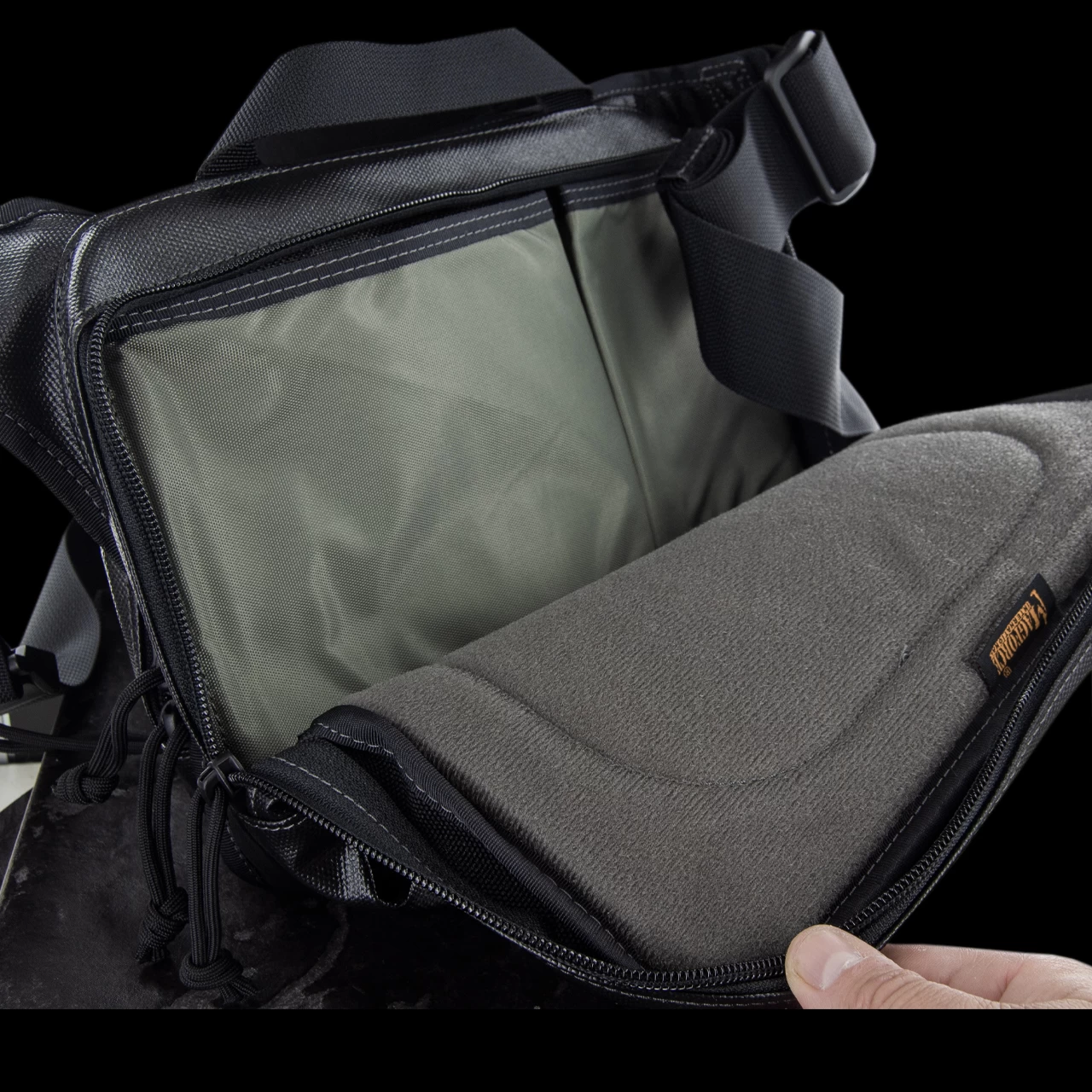 Magforce Catch Waistpack 1200D Waterproof 13 Magforce Catch Waistpack 1200D Waterproof - Image 11